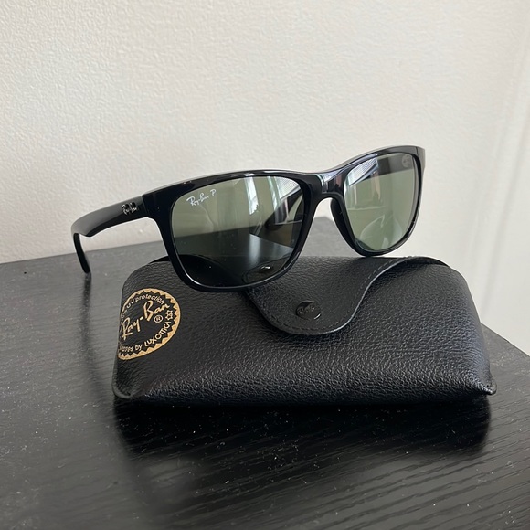 Ray-Ban Other - Ray-Ban Justin Sunglasses